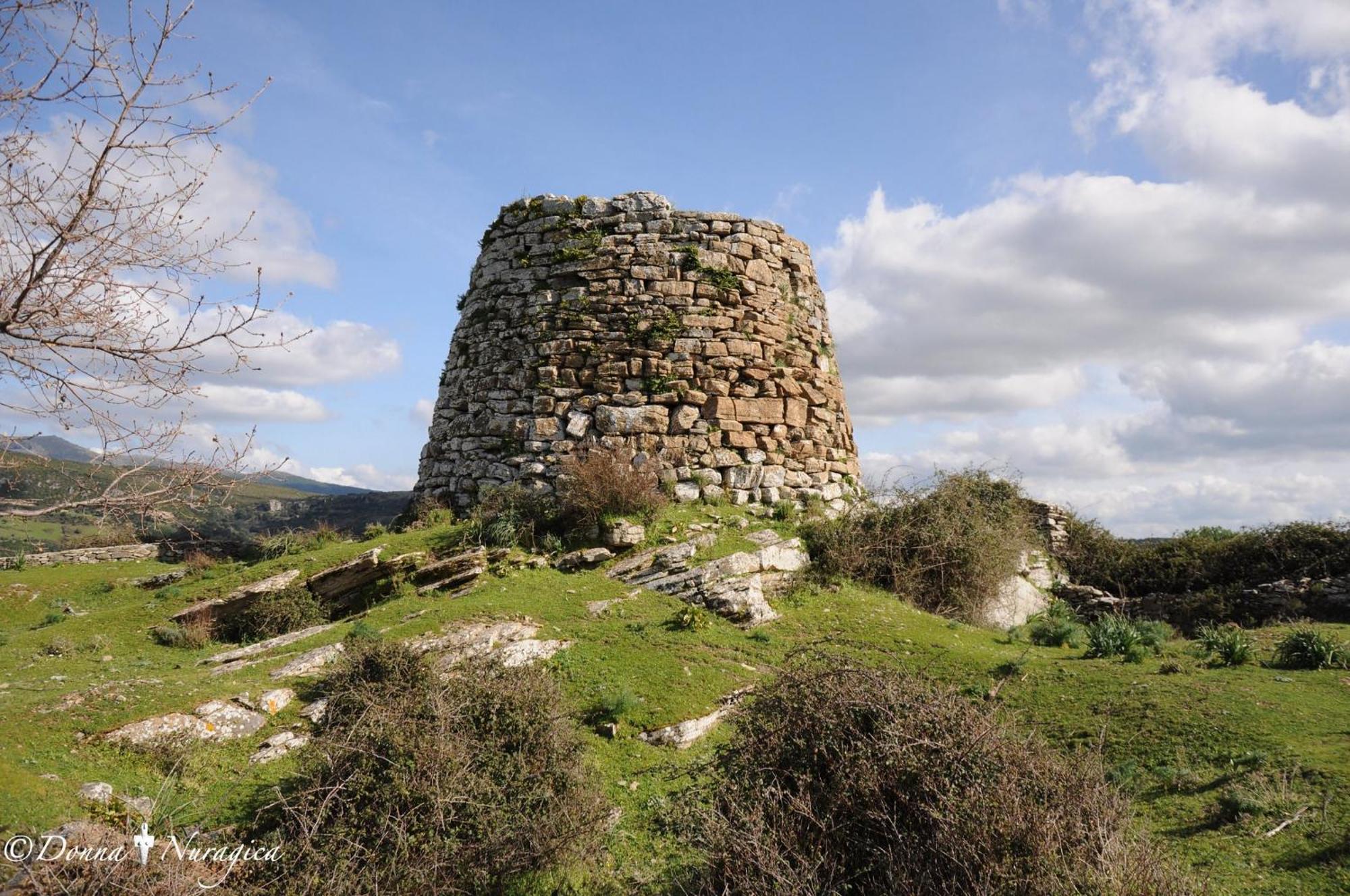 S'Antiga Inn, Centro Storico Ed Escursionismo In Sardegna Seùlo Esterno foto